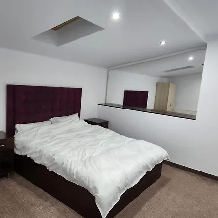Bed & Breakfast Luxinn Bucharest
