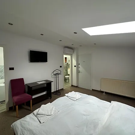 Bed and Breakfast Luxinn 3*