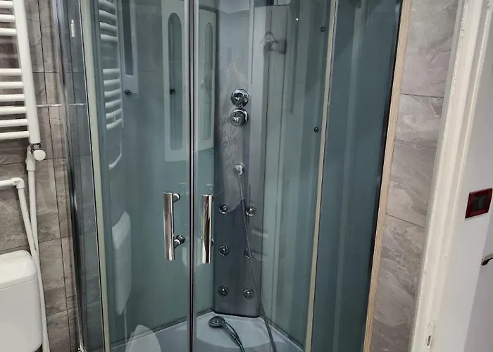 לינה וארוחת בוקר Luxinn